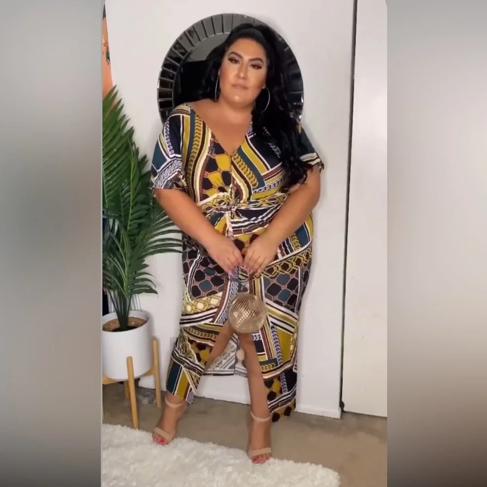 Fashion nova curve print Dress